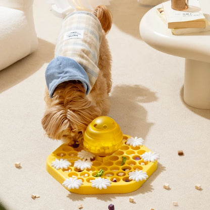 DIY Honeycomb Puzzle Feeder